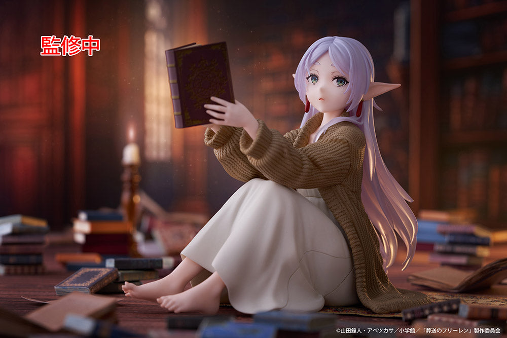 Frieren: Beyond Journey's End - Desktop Cute Prize Figure - Frieren (Roomwear Ver.)